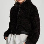 ZARA  Cropped Teddy Full Zip Jacket‎ in Black Size Large Photo 0