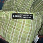 SheIn Green Crop Top With V Shape  Photo 4