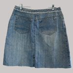 Gloria Vanderbilt Y2K Distressed Denim Skirt With Floral Patchwork & Frayed Hem Photo 3