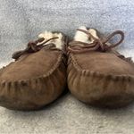 UGG Women’s  Dakota Slippers Photo 2