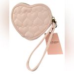 Juicy Couture  POWDER BLUSH FLAWLESS HEART ZIP AROUND WRISTLET Photo 1