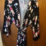 Flora Nikrooz  bathrobe Photo 0