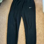 Nike Black Athletic Sweatpants Photo 0