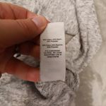 Aritzia Tna Heather Grey Long Sleeve Round Hem Slub Knit Shirt size Small Photo 5