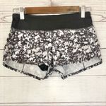 Lululemon Speed Short Mash Up White Black 2.5" 2 Photo 1