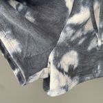 White Birch NWOT  long sleeve tie dye romper Size Small Photo 5