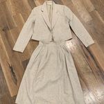None Vintage Woman’s Beige Linen Skirt Suit Set Size 3/4 Photo 3