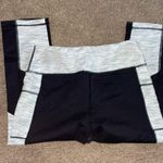 Senita Athletics Cropped  Leggings Photo 2