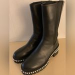 Stuart Weitzman  women black leather Chelsea soho pearl trim boots size 9 Photo 5