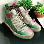 Wicked Green and Pink High Photo 0