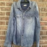 Madewell blue jean long sleeved  shirt size small Photo 0