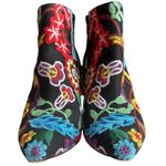 Stuart Weitzman  Embroidered Vero Cuoio Ankle Boots Sz 6.5 Photo 6