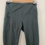 Yogalicious  Lux Leggings EUC  Photo 1