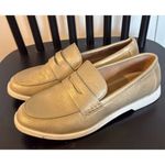 Tommy Bahama  gold bay perforated slip on loafers 7.5 Photo 9