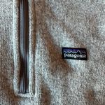 Patagonia Women’s Small Sweatshirt Photo 2