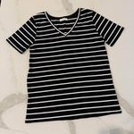 Zenana Outfitters  Black White Short Sleeve Tee T-Shirt Women’s XL Cotton/Spandex Photo 0