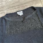 VINTAGE 1980s sweater with rose lace & beads Photo 7