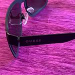 Guess  Photo 3