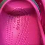 Crocs  Unisex Classic Crush Clog - Juice Pink Sz W11 M9 Photo 7