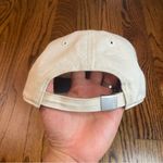 Adidas  cream hat Photo 2