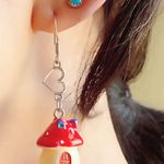 Handmade Kawaii y2k retro fairy cottage style miniature mushroom house & heart dangle earrings🍄💕 Photo 1