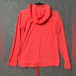 Under Armour Women S Medium Long Sleeve Performance Lightweight pullover shirt Photo 6