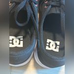 NWOT Women’s DC “Manual” Platform Sneaker Black Size 7.5 Photo 3