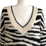 Peck & Peck Sweater Black Ivory Zebra Print V-Neck Oversized Soft Fuzzy Large Photo 2