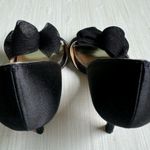 Badgley Mischka ‎  Bow Heels. Photo 4