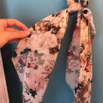 Floral Print Scrunchie Multiple Photo 0