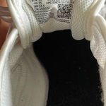 Nike Air Max Axis Photo 5