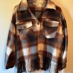 Davi & Dani Dani & Davi Plaid Shacket Photo 0