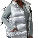 Athleta Plus Size Silver Metallic Downtown Vest Hi /Low Design Nwot Size 1X Photo 0