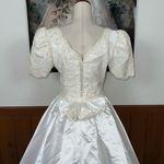 Beautiful Vintage 1980s/90s Wedding Gown! White Size 10 Photo 7