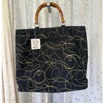 Sunny Hawaii NWT Hawaiian Abstract Floral Bamboo Handle Magnetic Close Tote Bag Black Photo 1