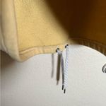 Vuori  Restore Crewneck Sweatshirt Sz Large in Yellow Golden‎ Photo 6