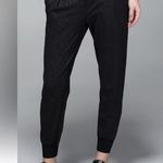 Lululemon embossed snakeskin black drawstring elastic waist activewear workout Photo 0