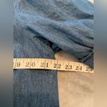 Draper James NWT  Size L Blue Denim V Neck Puff Short Sleeve V Neck Blouse Photo 3