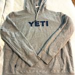 Yeti  large hoodie Photo 0