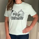 Disney Magic Kingdom Magic Coordinator tshirt M/L Photo 0