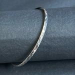 Women’s‎ vintage silver tone bangle bracelet one size measurements shown Photo 1