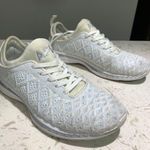 APL  Techloom Phantom White Womens 9 running shoes Photo 1