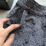 Banana Republic • Black & White Aztec Shorts SZ 0 Photo 2