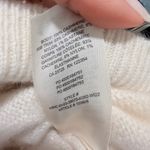 Babaton Aritzia  Cream cashmere V-Neck Sweater 2xs Photo 3