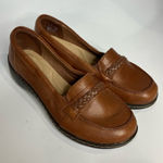 Clarks  brown leather loafers slip on loafers business casual comfort women’s 7 Photo 0