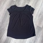 Roz & Ali  Black Short Sleeve Blouse with Gold Zipper Accent Large Photo 3