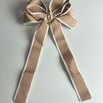 Anthropologie • Tan/White Clubhouse Trimmed Bow Barrette Photo 0