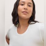 Everlane NWOT The Form Tee Photo 1