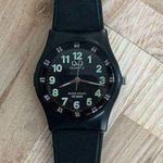 Q&Q Ladies Watch Black Rubber Strap and Dial Luminous Hands Markers 10BAR WR Photo 3