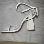 Simmi Shoes White Photo 5
